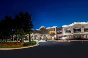 Image of Days Inn & Suites by Wyndham Rochester Hills MI