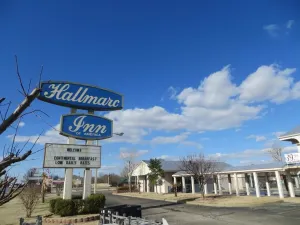 Image of Hallmarc Inn
