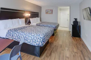 Image of Econo Lodge Sevierville-Pigeon Forge on the River