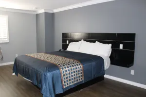 Image of ERTH INN by AGA Los Angeles
