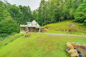 Image of Hot Tub + Pet Friendly: Quiet French Creek Getaway