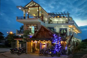 Image of Hoi An Sea Sunset Villa & Bar