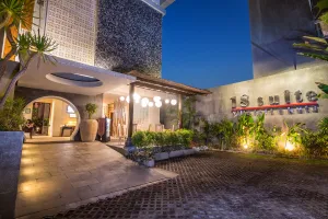 Image of 18 Suite Villa Loft at Kuta