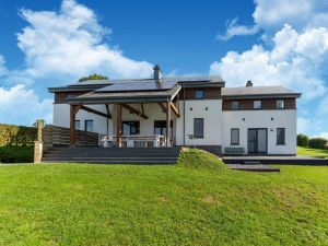 Image of Spacious holiday home in Houffalize with sauna