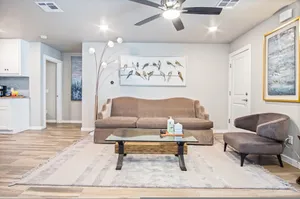Image of Spacious 5-bedroom for Families Groups