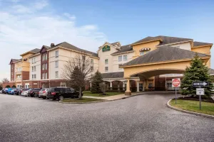 Image of La Quinta by Wyndham Islip - MacArthur Airport