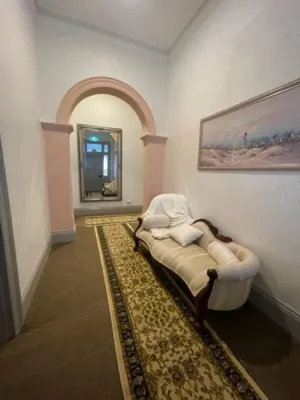 Image of Oakleigh House