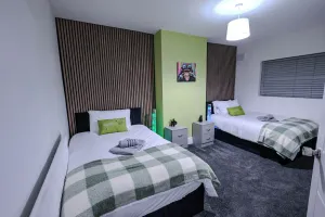 Image of Sleeps17 Bliss 7-Bedroom Luxury Escape Birmingham