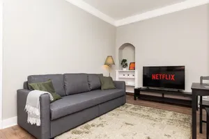 Image of 2 Bedroom Flat - Free Parking