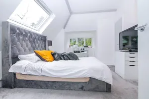 Image of Luxury 3 Bedroom Apartment Close to Beach, Bournemouth & Meyrick Park
