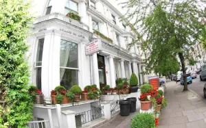 Image of Holland Inn Hotel