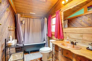 Image of Bisbee Vacation Rental with Mountain Views and Sunroom
