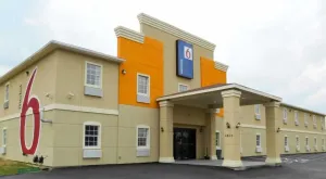 Image of Motel 6-Jourdanton, TX