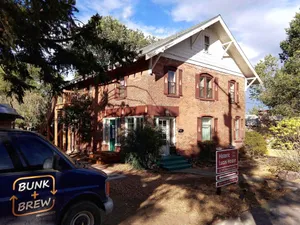 Image of Bunk & Brew Historic Lucas House - Hostel