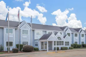 Image of Microtel Inn by Wyndham Broken Bow