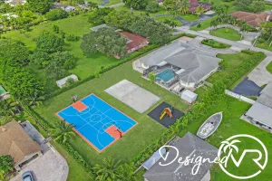 Image of Luxurious Estate 8BR w Heated POOL & GAMEROOM - 24 Guests