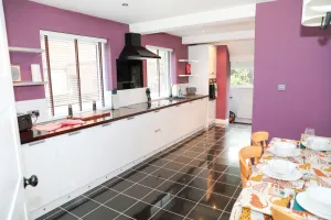 Image of Hassocks Hideaway with Parking Garden