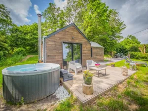Image of Holiday Home in Ferrieres With Garden