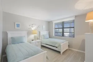 Image of South Seas Tower 4-206