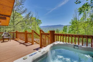 Image of 11 Mi to GSMNP Cabin with Hot Tub and Mtn Views