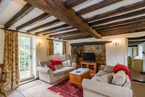 Image of Yew Tree Cottage- Sleeps 12 Garden & Pet-Friendly