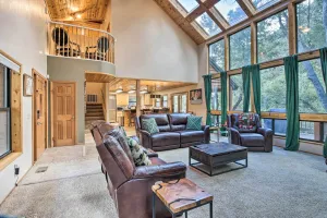 Image of Spacious Pine Mountain Club Cabin with Fire Pit