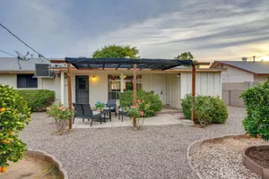 Image of Patio and Yard Sun City Home Near Casinos
