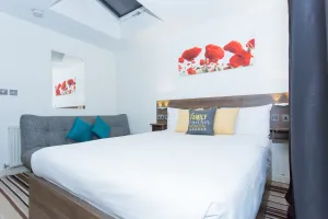 Image of Langley Guest House Nr Pinewood Studios