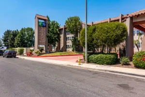 Image of Holiday Inn Express & Suites Camarillo by IHG