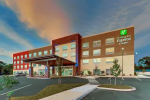 Image of Holiday Inn Express & Suites - Roanoke – Civic Center