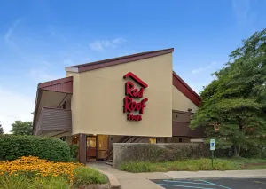 Image of Red Roof Inn Detroit-Rochester Hills/ Auburn Hills