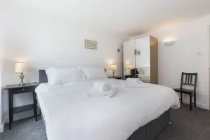 Image of Raleigh Square - 2BR Ground-Floor Apartment in Nottingham