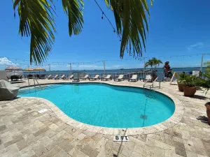 Image of Condo in Waterfront Resort with Balcony Close to Beaches Free Bikes