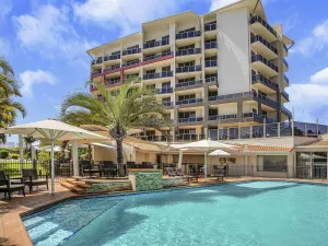 Image of Mantra Mackay