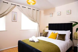 Image of Inviting 1-Bed Apartment in London near Hotsput