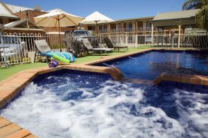 Image of Paddlewheel Motel