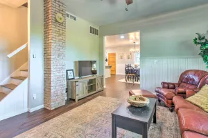 Image of Beautifully Restored Farmhouse in Marshall!