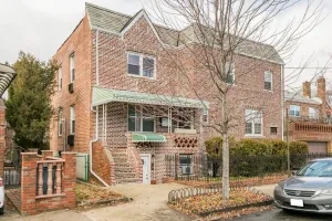 Image of Lovely 2 Bedroom In Brooklyn Sleeps 5