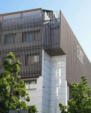 Image of First Suites Hôtel
