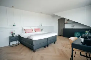Image of MyHotel Steenwijk - Giethoorn