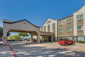 Image of Comfort Suites The Colony - Plano West