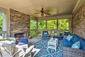 Image of Luxe Lake Cumberland Retreat w/ Decks on 1 Acre!
