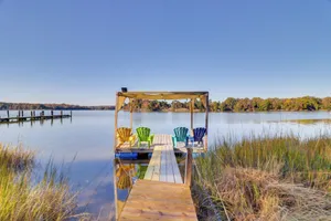 Image of Potomac River Getaway: Walk to Marina!