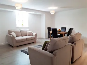 Image of Riverside 5