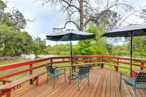 Image of 5 Mi to Lake Oroville: Huge Riverfront Home!