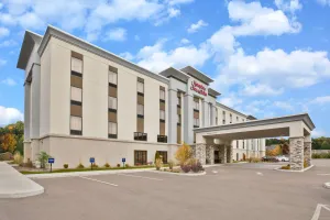 Image of Hampton Inn & Suites Alliance