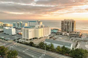 Image of The Ocean Key Resort