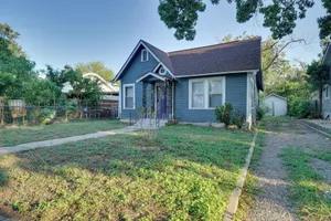 Image of 4 Mi to Downtown! Cozy Bungalow in San Antonio
