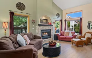 Image of Parkside Gardens | Shady Private Yard W/ Hot Tub!