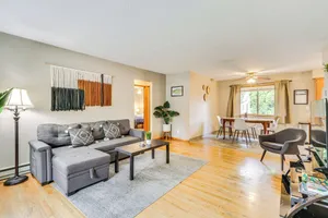 Image of Pet-friendly Gem w/ Ping-pong Table in Oregon!